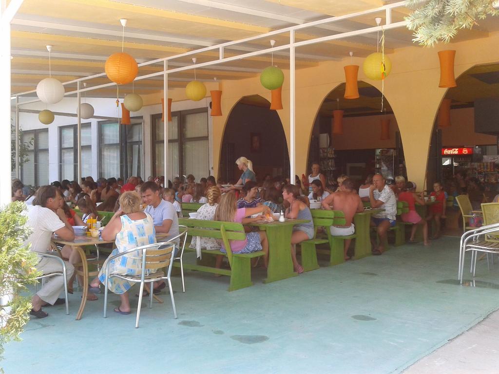 Hotel Zora Kranevo Bagian luar foto